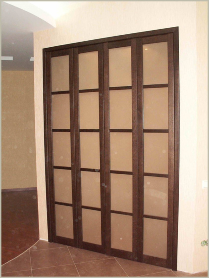 Двери гармошка с матовым стеклом и накладными разделителями Балашиха