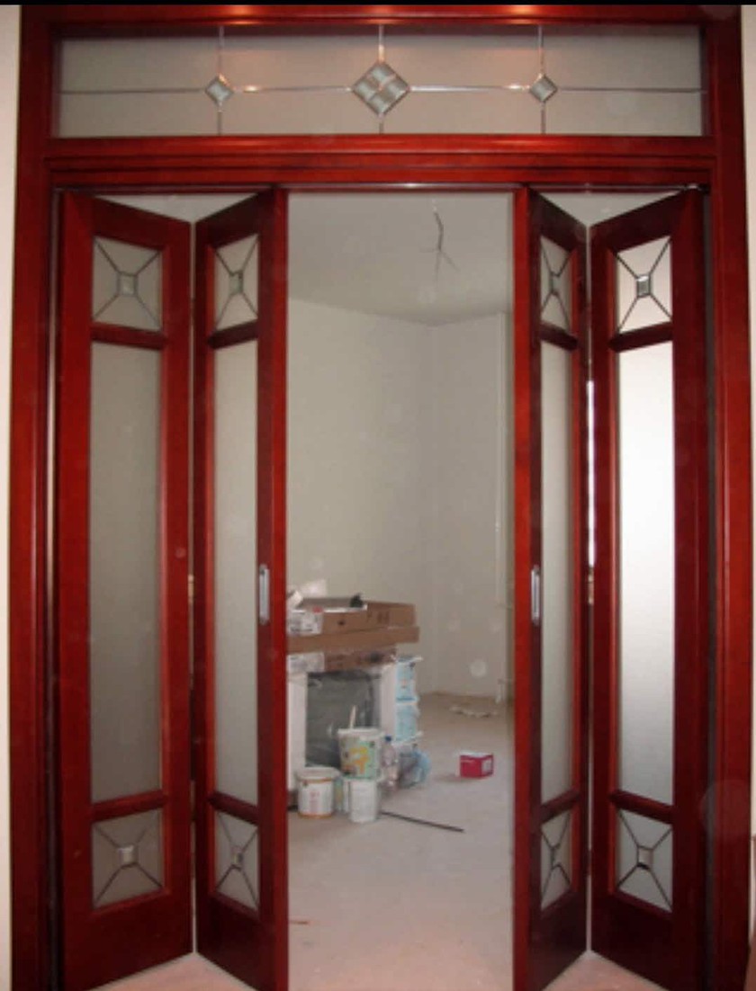 Дверь гармошка с декоративными стеклянными вставками Балашиха