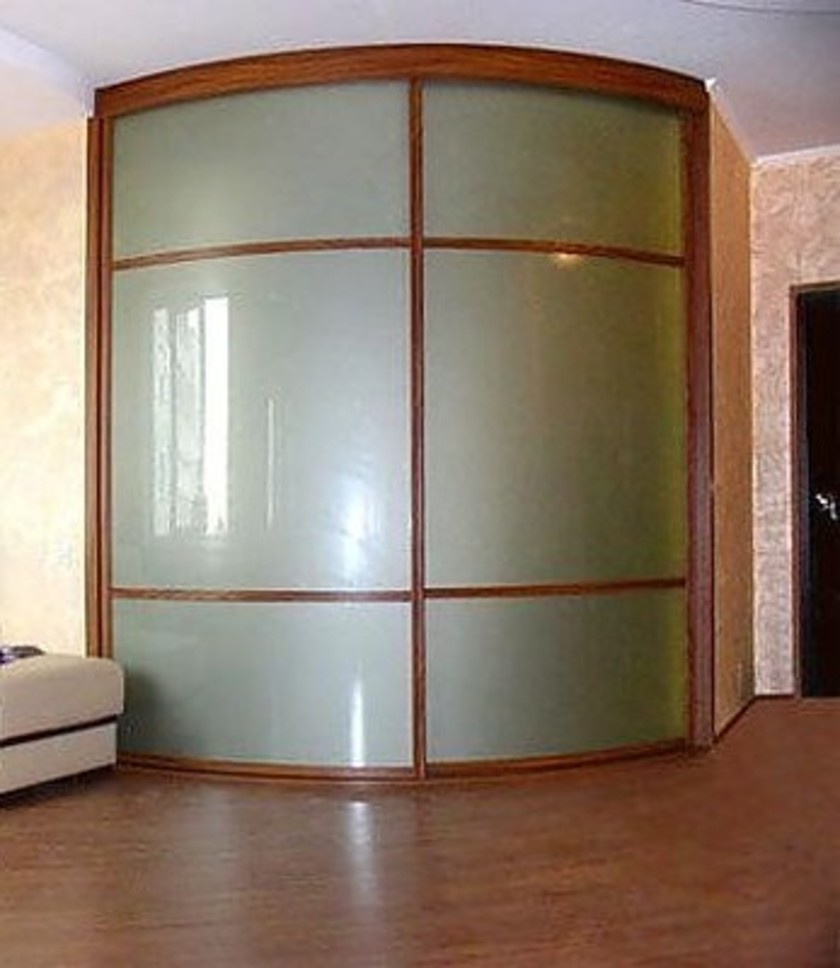 Встроенный шкаф купе радиусный в классическом стиле Балашиха
